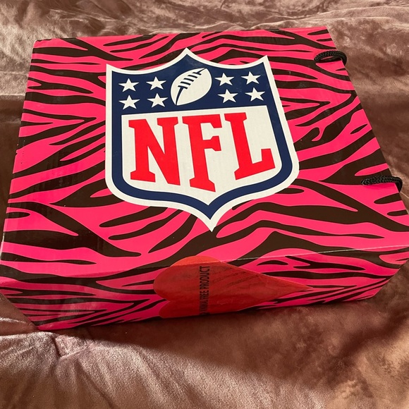 The spirited wedge - Picture 4 of 8